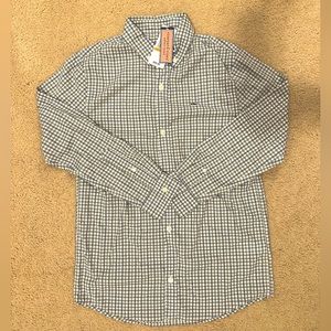 NWT Boys Vineyard Vines Performance Button Down Shirt.